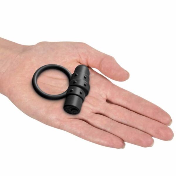 Sir Richard's Control Vibrating Silicone C-Ring - Black Exemple